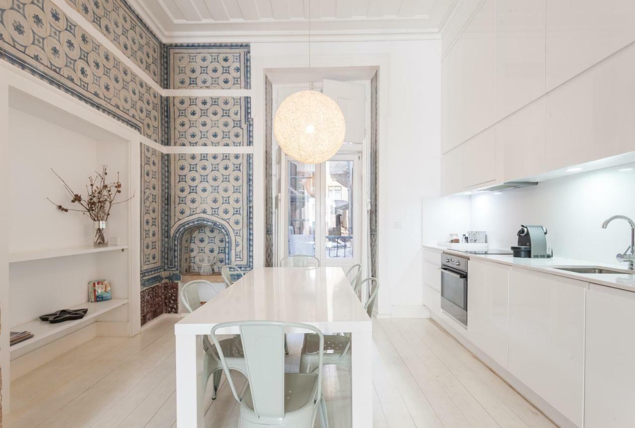 Baixa Tile Blue Two-Bedroom Apartment - By Lu Holidays Lisboa Eksteriør billede